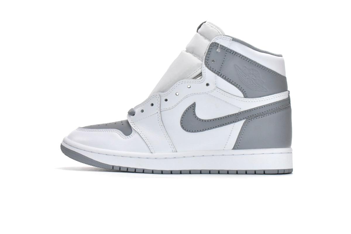 Jordan 1 Retro High OG Stealth 