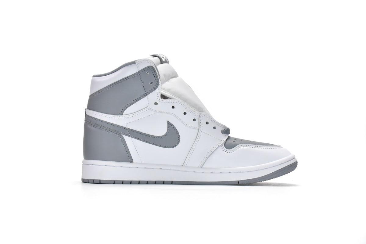 Jordan 1 Retro High OG Stealth 