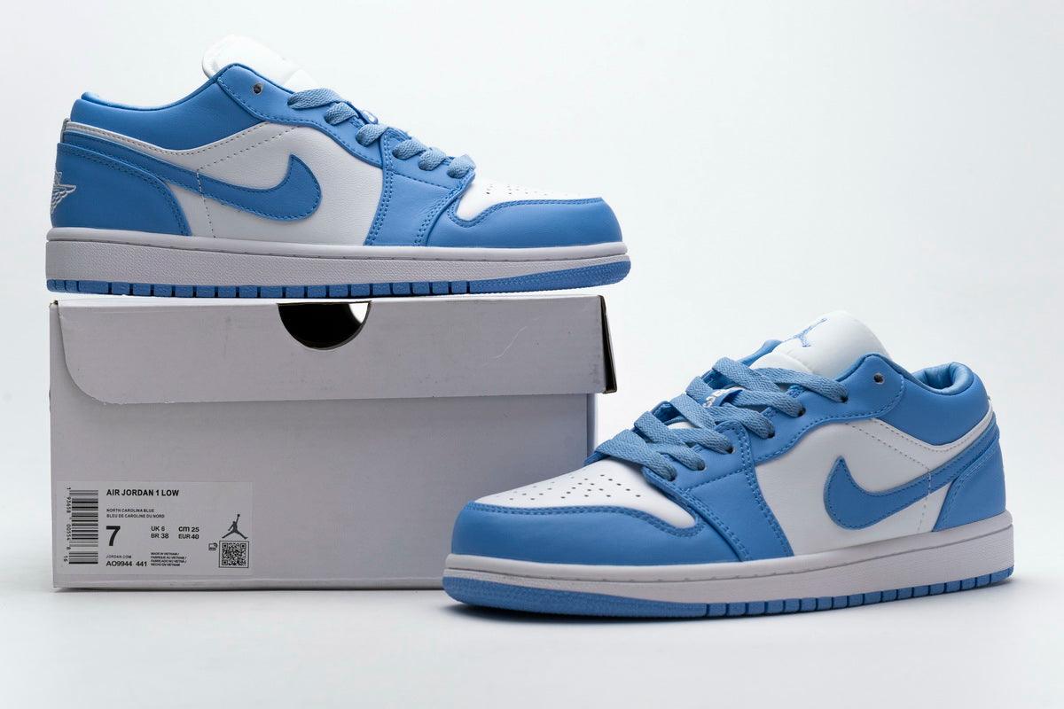 Air Jordan 1 Low UNC