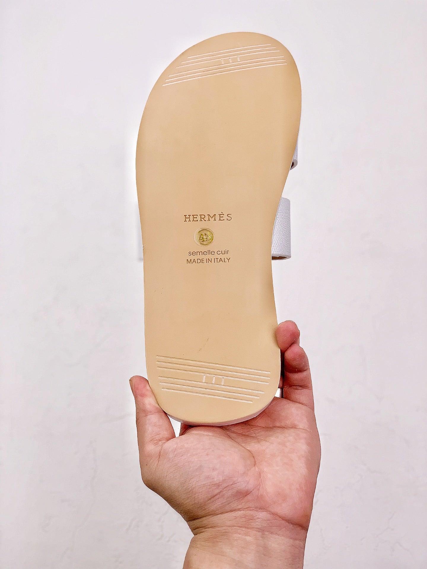 HERMES SLIPPERS *WHITE*