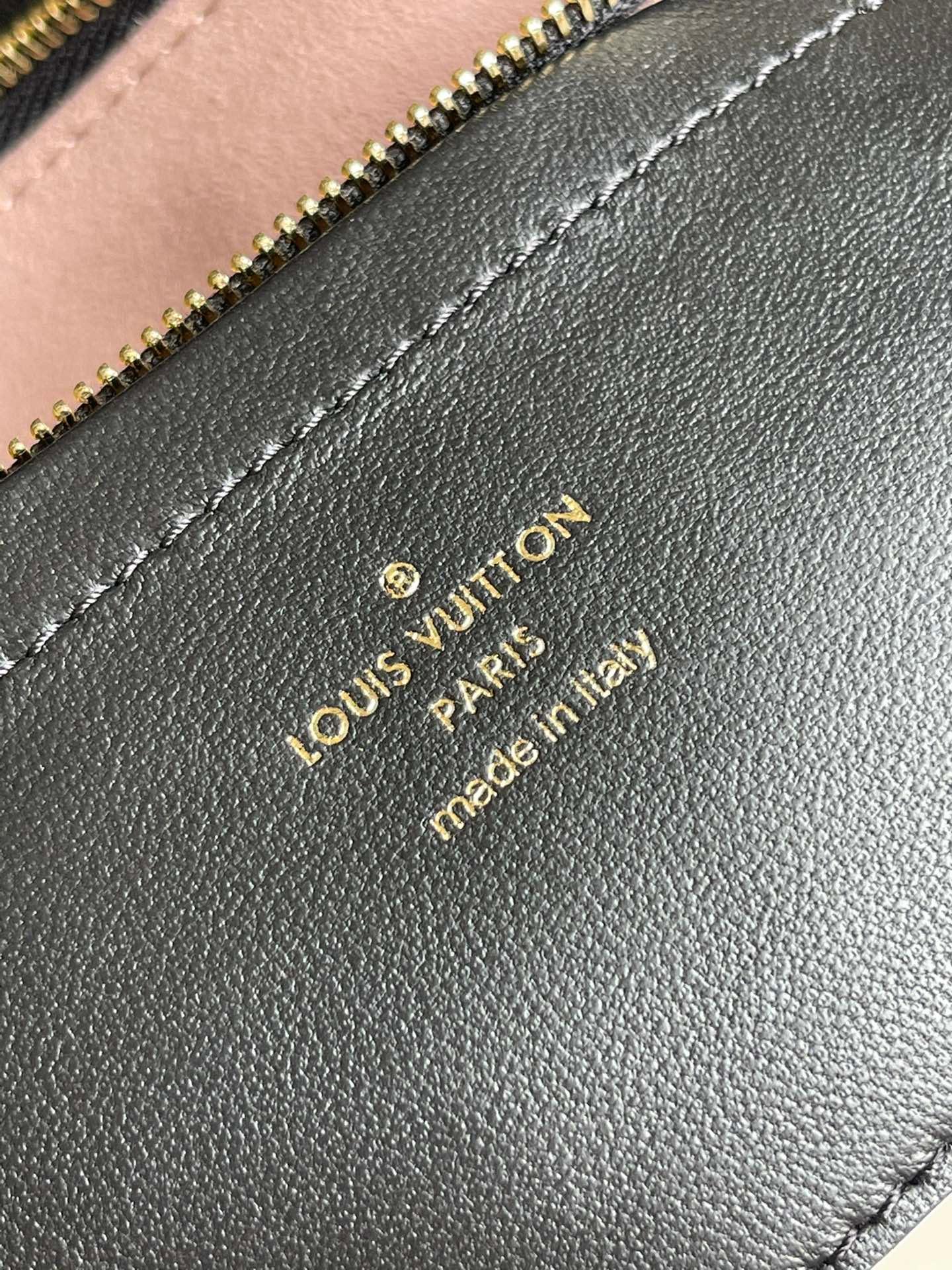 LOUIS VUITTON COUSSIN POCHETTE MONOGRAM