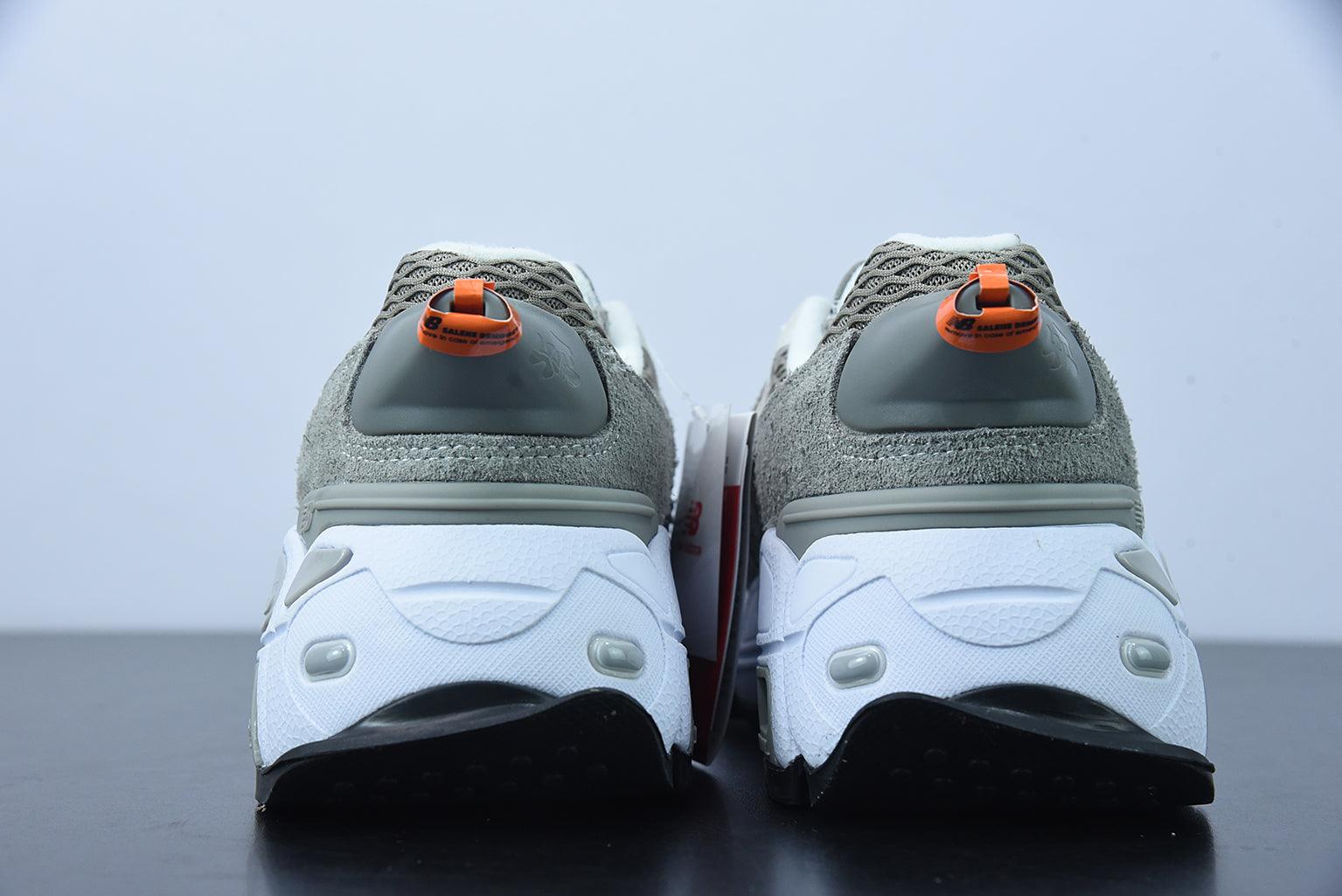 NEW BALANCE 574 " SALEHE BEMBURY YURT "