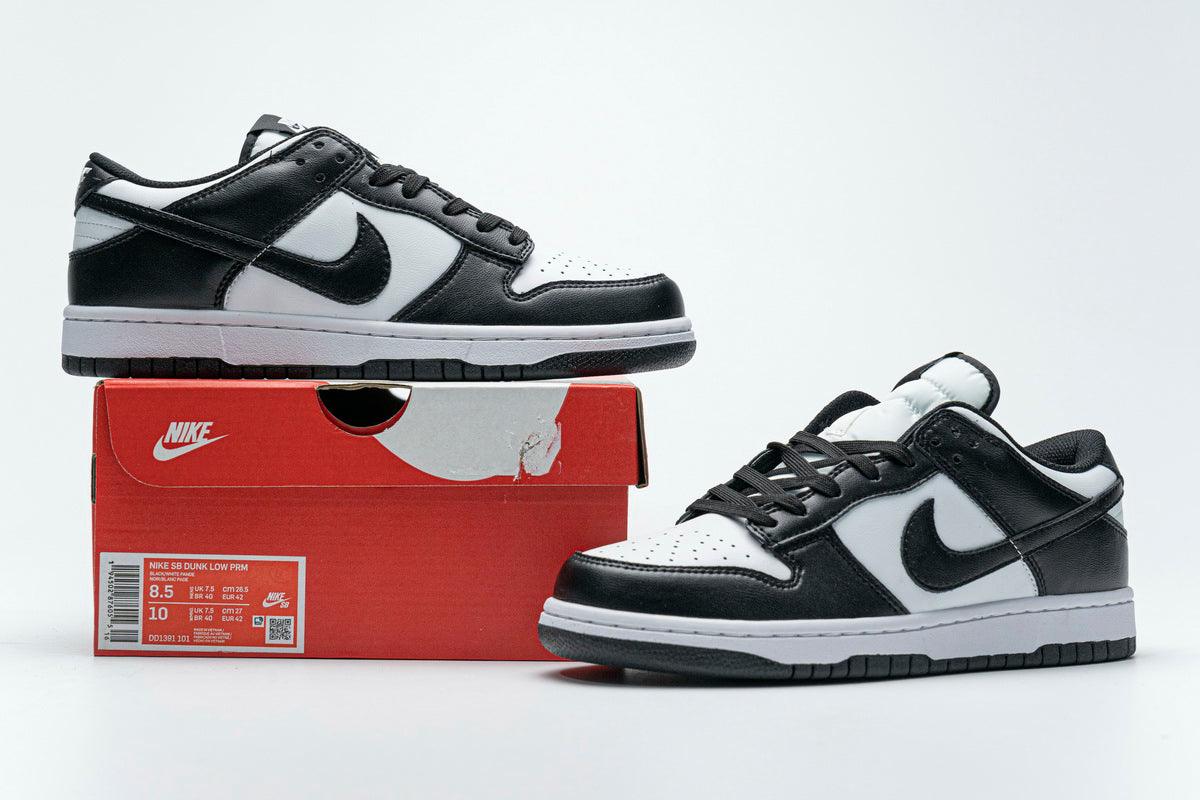 NIKE SB DUNK LOW " BLACK "