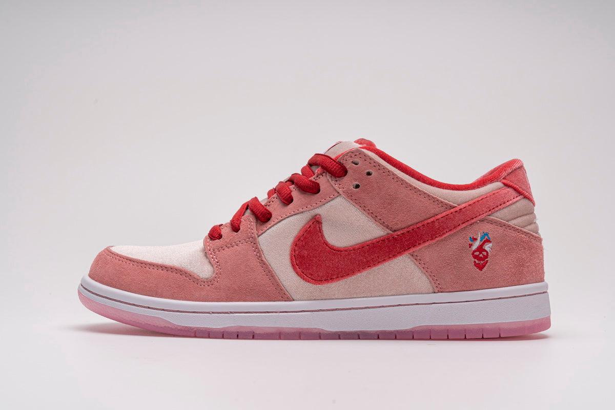 NIKE SB DUNK LOW " STRANGELOVE "