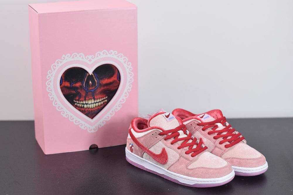NIKE SB DUNK LOW " STRANGELOVE "