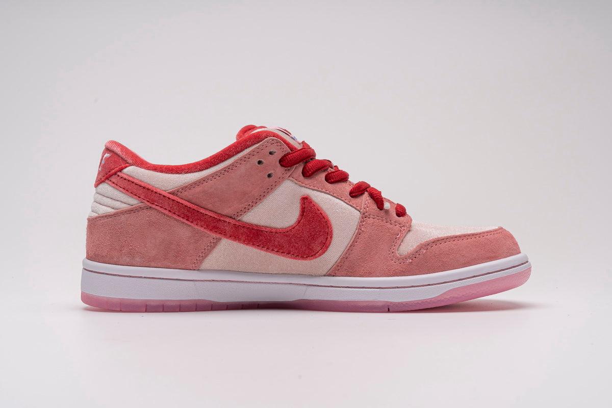 NIKE SB DUNK LOW " STRANGELOVE "
