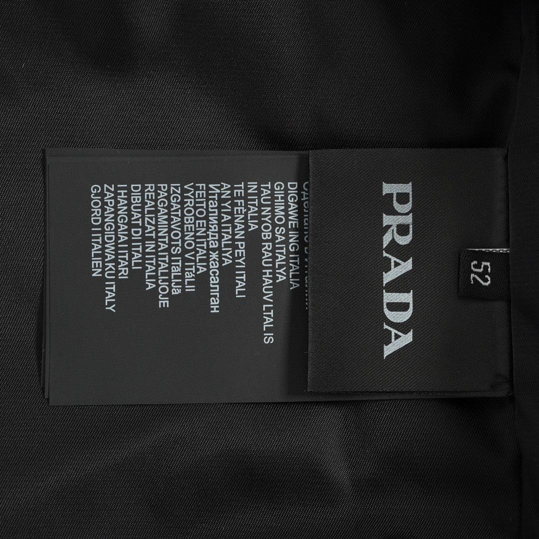 PRADA 21FW NYLON JACKET BLACK