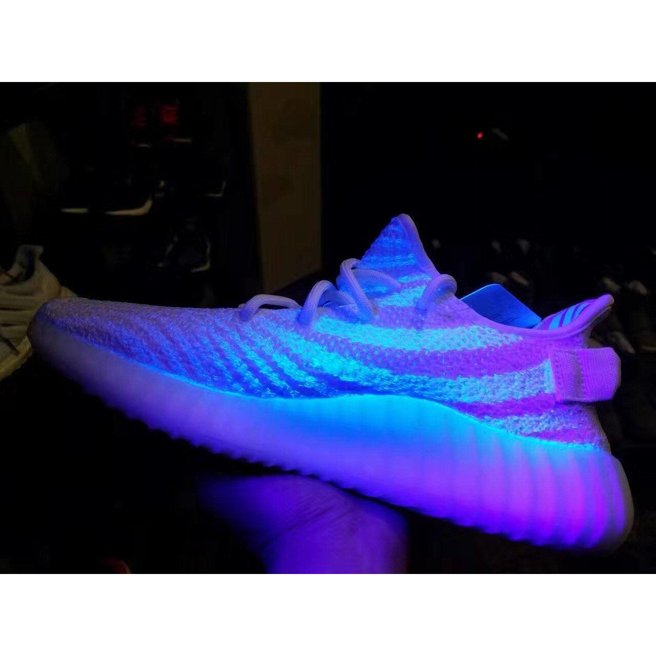 SNEAKERS *CREAM WHITE*