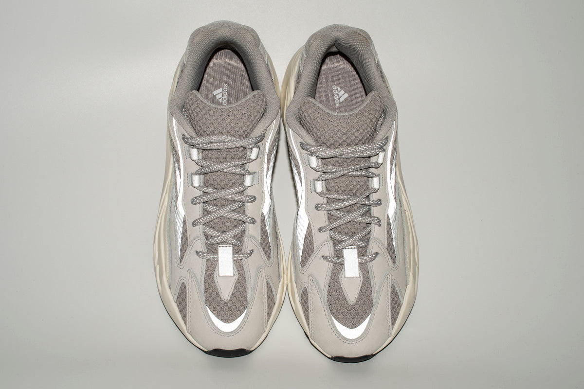 SNEAKERS YZY BOOST 700 "STATIC"