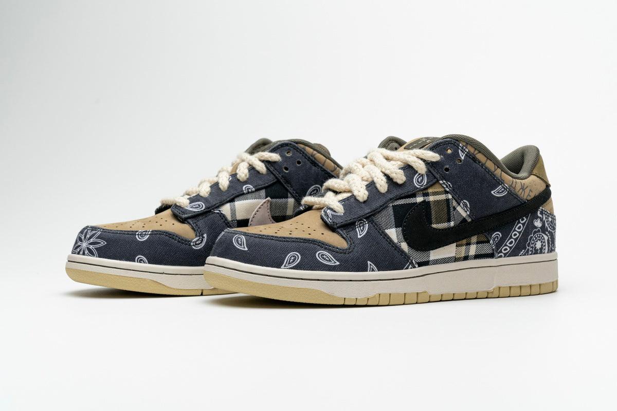 TRAVIS SCOTT - SB DUNK LOW