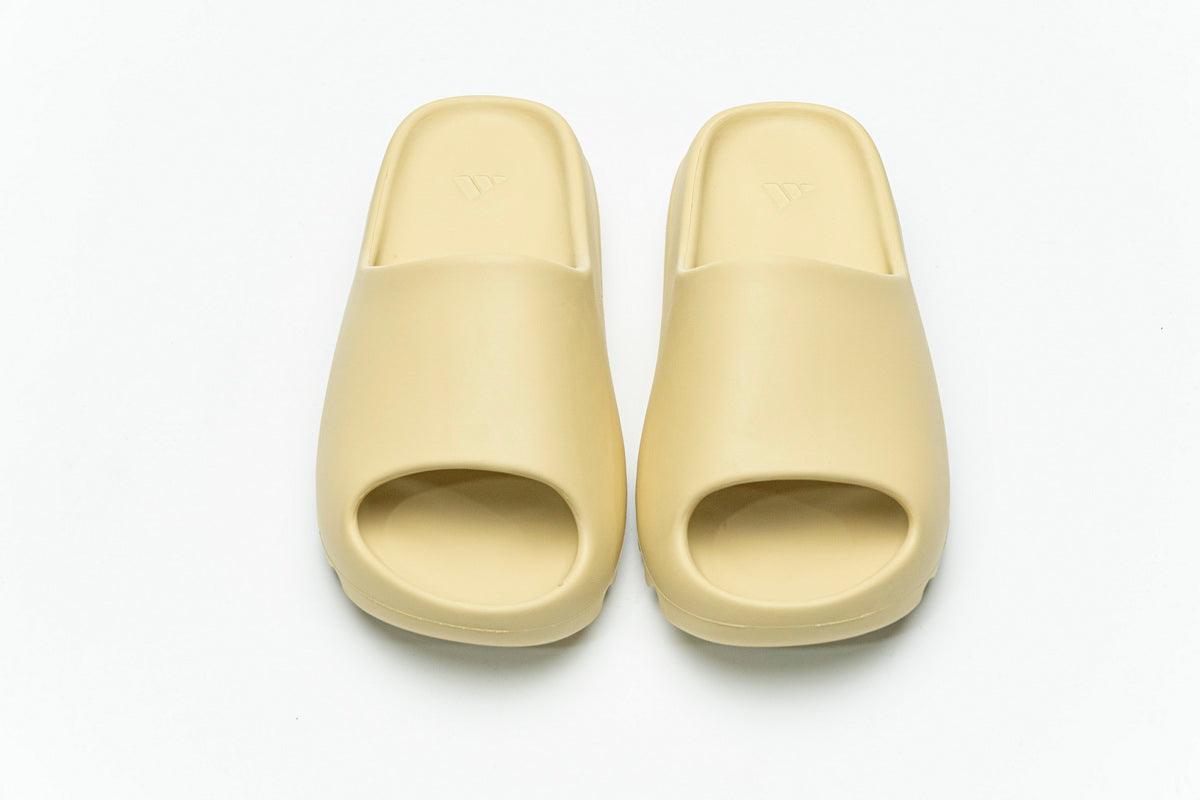 YEEZY SLIDE " DESERT SAND "