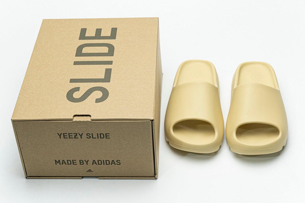 YEEZY SLIDE " DESERT SAND "
